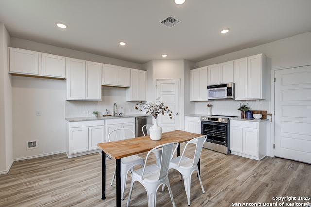 Image 11 of 33 For 2546 Dry Moss Way