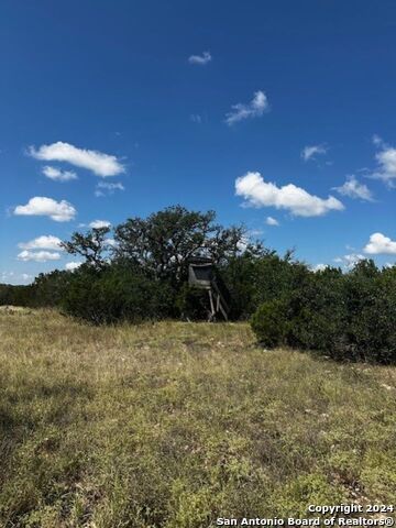 Listing photo id 5 for Tbd - Sd 28563 Sd-28563