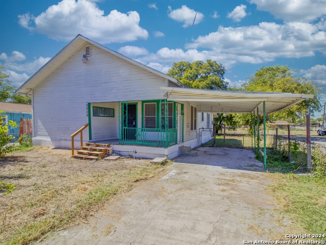 Details for 2909 Commercial Ave, San Antonio, TX 78221