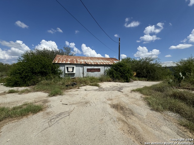 Image 9 of 14 For 2704 Old Uvalde