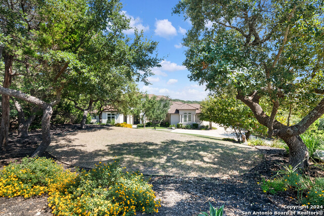 Details for 11426 Anaqua Spgs, Boerne, TX 78006