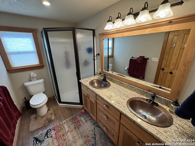 Listing photo id 11 for 174 12 Mile Crossing Rd W