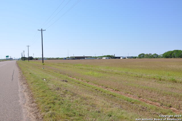 Image 16 of 21 For 000 Expressway 77 S