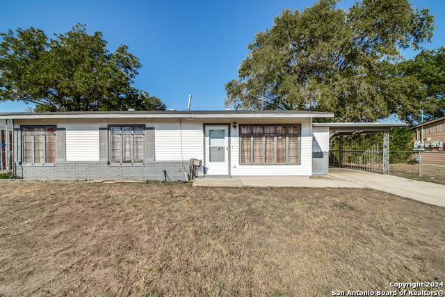 Image 8 of 12 For 111 Zerrcliff Ln