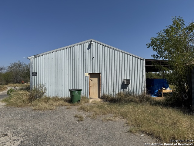 Image 9 of 29 For 2700 & 2704 Old Uvalde