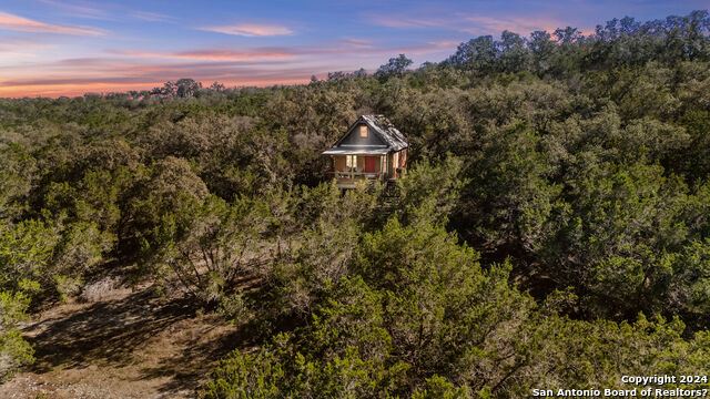 Details for 449 County Road 243, Hondo, TX 78861