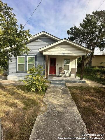 Details for 1611 Carson St E, San Antonio, TX 78208