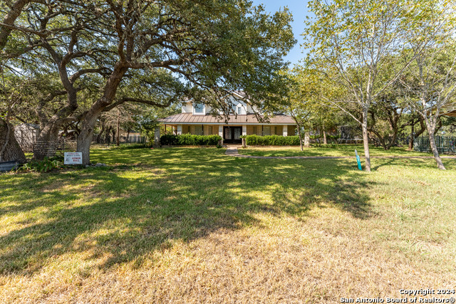 Listing photo id 0 for 2929 Overview Dr