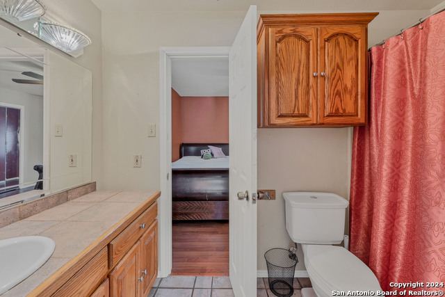 Listing photo id 26 for 2929 Overview Dr