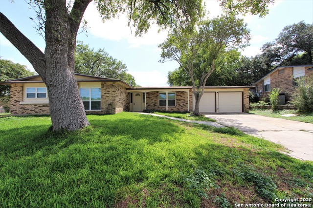 Details for 102 Surrey Ln, Universal City, TX 78148