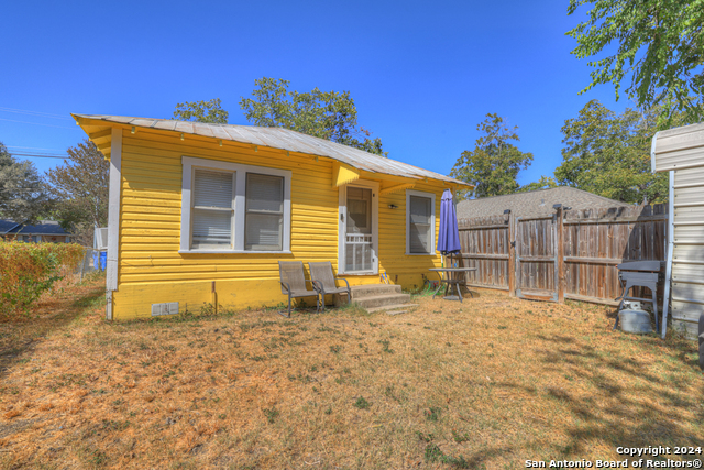 Image 13 of 16 For 1029 Milam St N