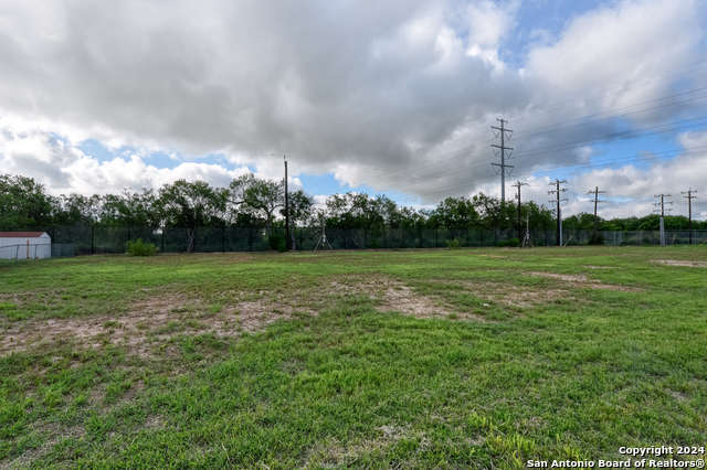 Image 8 of 12 For 10906 Green Hollow Dr