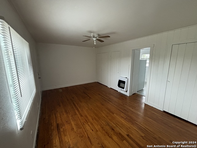 Listing photo id 0 for 417 Eleanor Ave  4