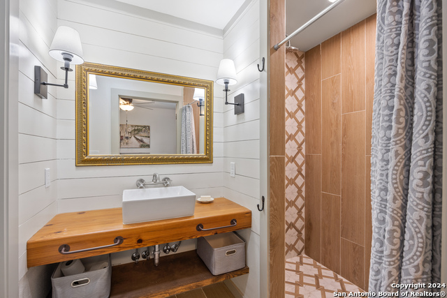Image 12 of 20 For 311 Surber St