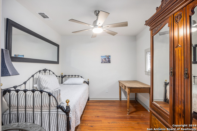 Image 15 of 20 For 311 Surber St