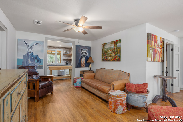 Image 4 of 20 For 311 Surber St