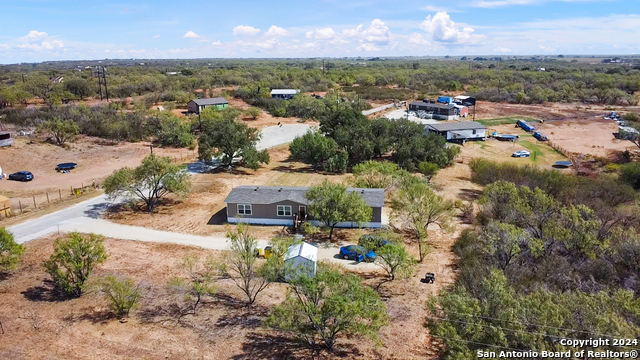 Details for 108 Cr 2638  , Devine, TX 78016