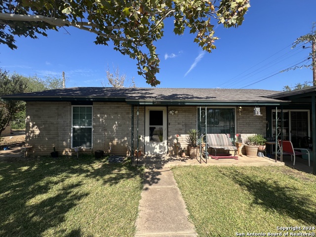 Details for 908 Campos St, Carrizo Springs, TX 78834