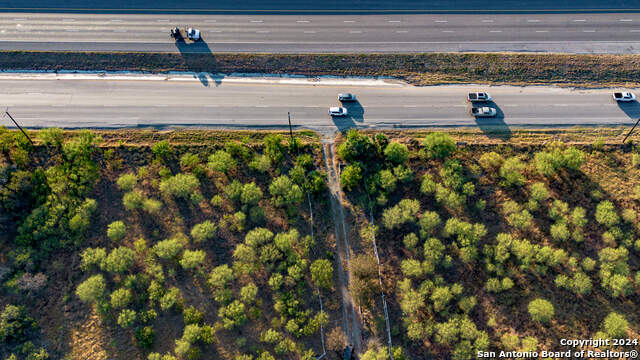 Image 11 of 17 For 4261 Interstate 35 N