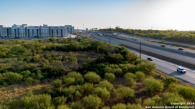 Image 7 of 17 For 4261 Interstate 35 N