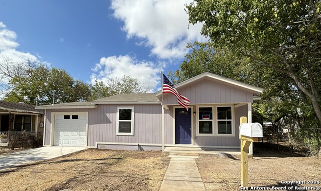 Details for 636 Campbell St, Seguin, TX 78155