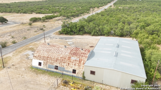 Listing photo id 18 for 2720 Old Uvalde