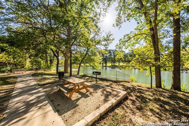 Listing photo id 73 for 112 Juniper Pt