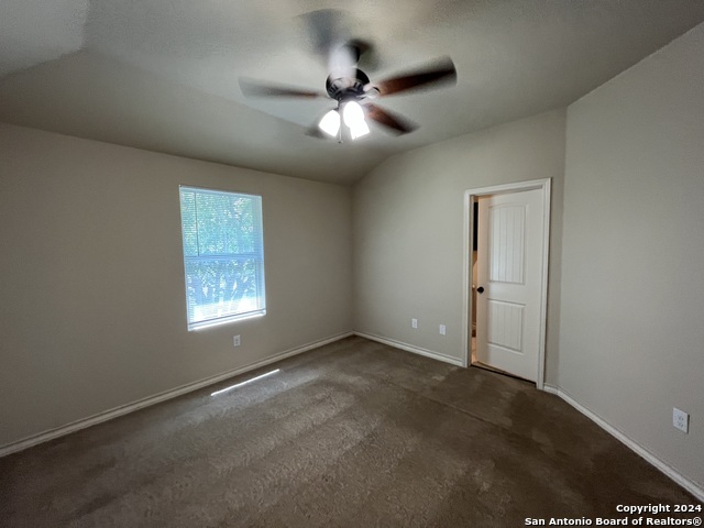 Image 15 of 27 For 7014 Lakeview Dr  101