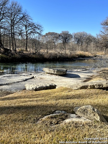 Listing photo id 111 for 416 Cold Spring River