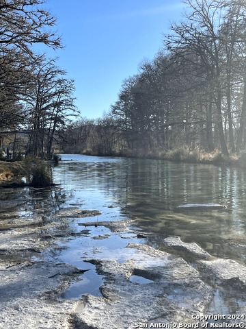 Listing photo id 65 for 416 Cold Spring River