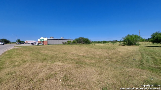 Listing photo id 2 for 115 Dixon Dr