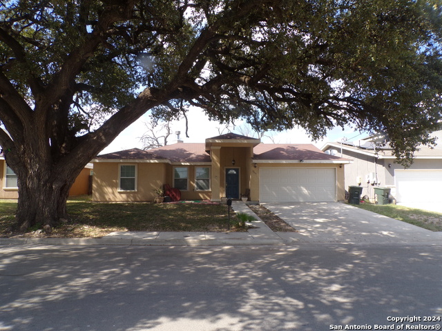 Details for 960 Ft Clark Rd, Uvalde, TX 78801