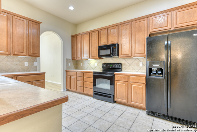 Image 11 of 23 For 22209 Sausalito Ct