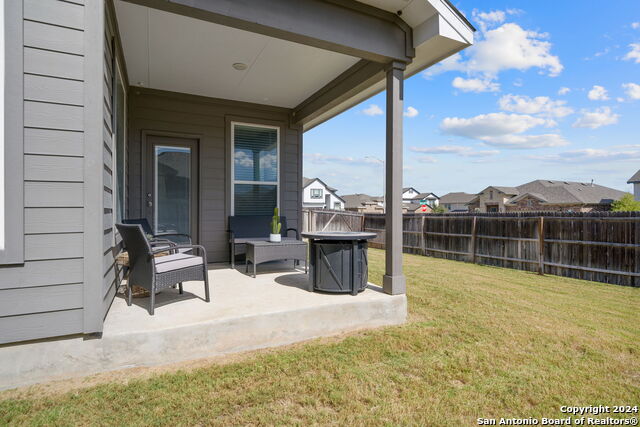 Listing photo id 22 for 3109 Morlanga Street