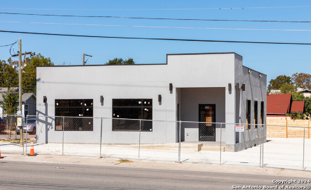 Details for 1443 Hildebrand Ave W, San Antonio, TX 78201