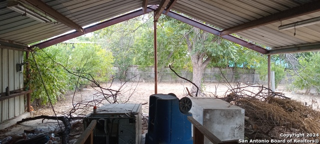 Listing photo id 2 for 1310 Valencia