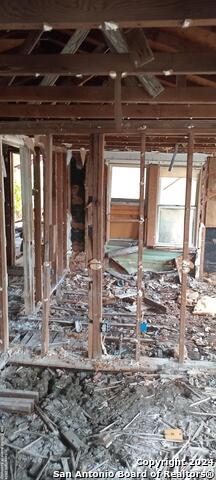 Listing photo id 3 for 1310 Valencia
