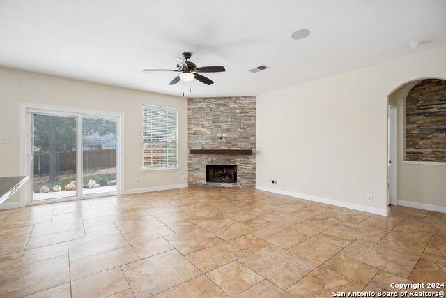 Image 6 of 53 For 21626 Iron Ridge Ct