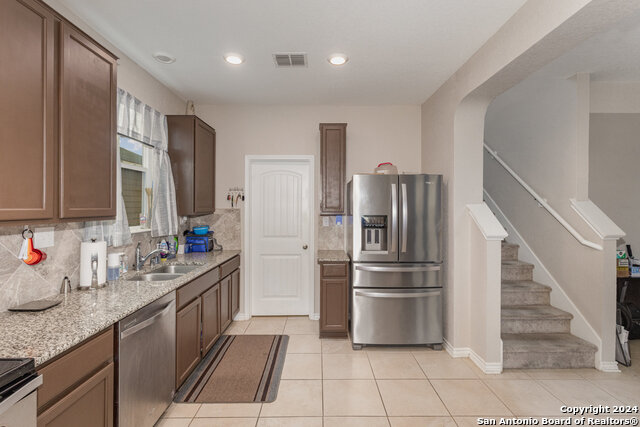 Image 5 of 23 For 226 Pleasanton Cir