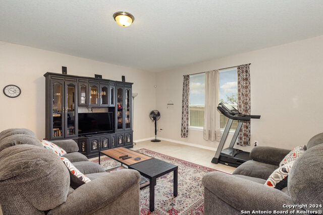 Image 9 of 23 For 226 Pleasanton Cir