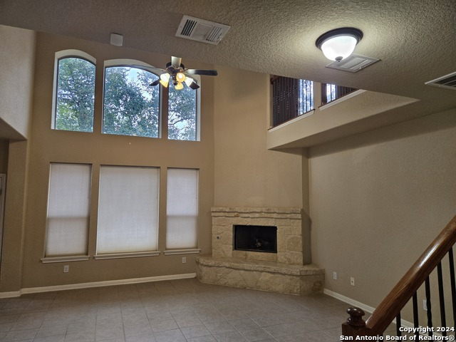 Image 5 of 23 For 23826 Viento Oaks