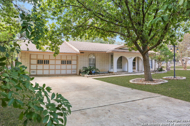 Details for 17215 Happy Hollow Dr, San Antonio, TX 78232