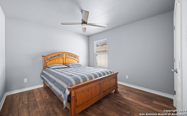 Image 19 of 23 For 15217 Windward Dr. Unit 401  401