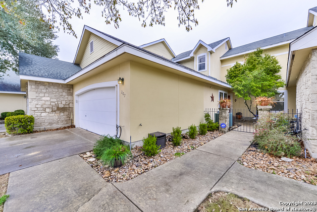 Details for 207 Yoalana St, Boerne, TX 78006