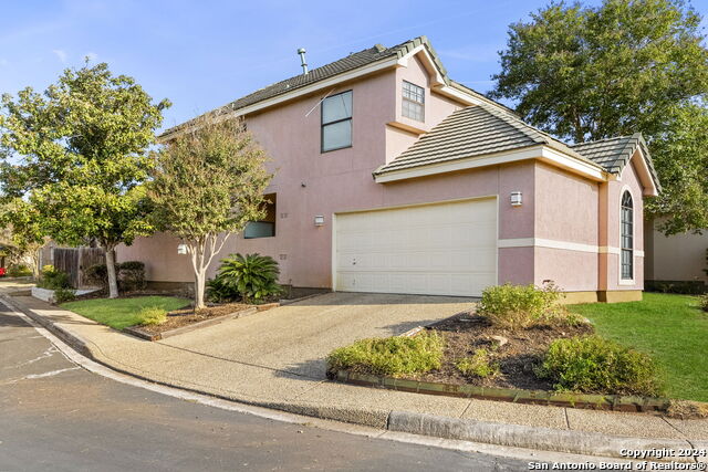 Image 11 of 40 For 13746 Bluff Villas Ct.