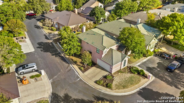 Image 15 of 40 For 13746 Bluff Villas Ct.