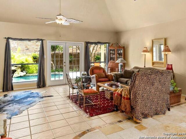 Image 28 of 40 For 13746 Bluff Villas Ct.
