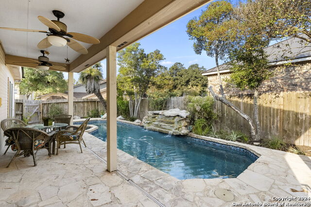 Image 3 of 40 For 13746 Bluff Villas Ct.