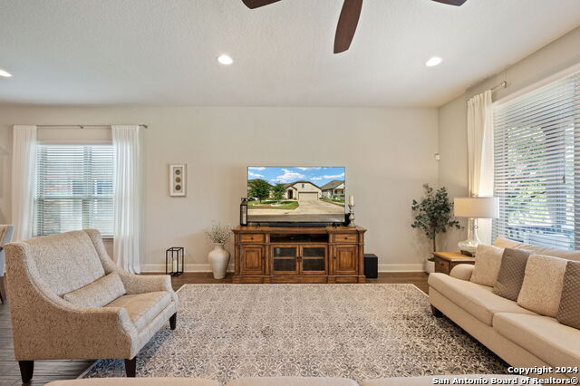 Image 15 of 32 For 28964 Windlesham Way