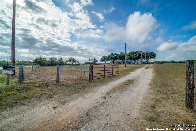 Image 6 of 24 For 2961 County Road 342